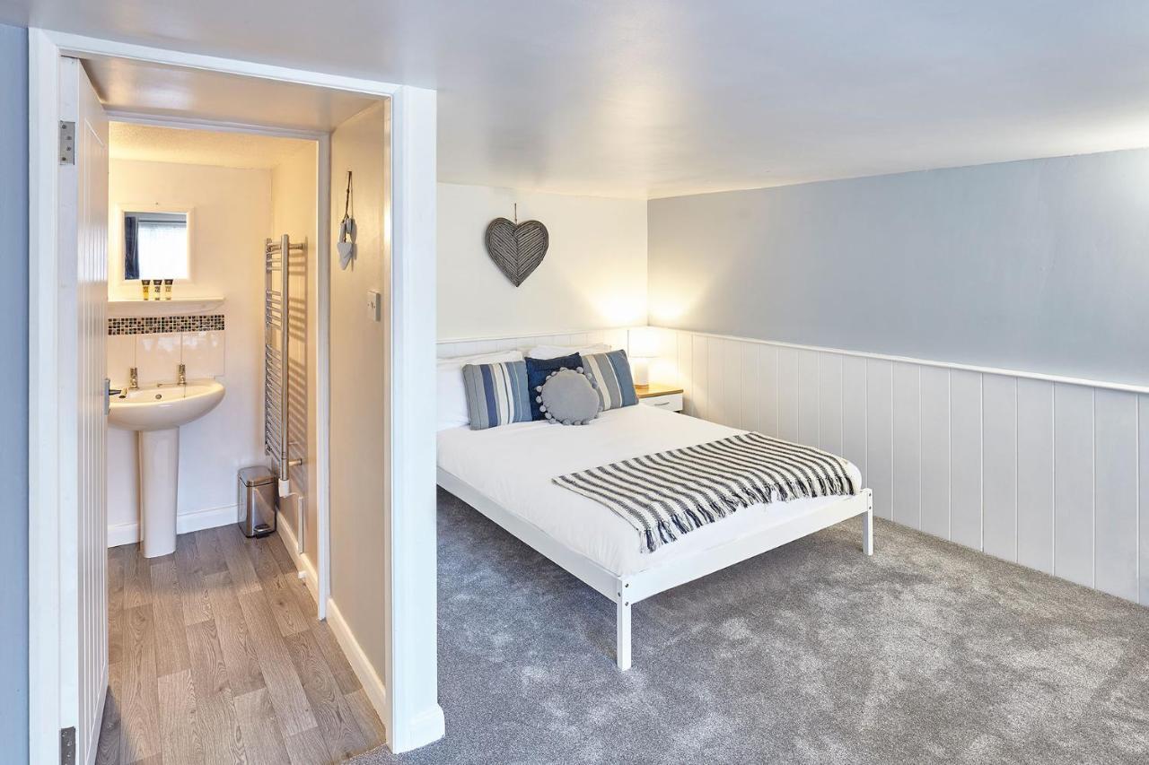 Host & Stay - Princess Place Studio Whitby Exterior foto